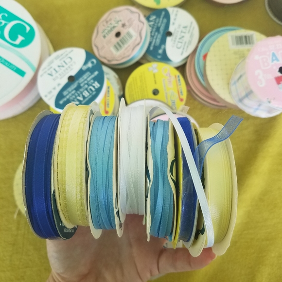 Vintage Ribbon Lot Mix Assorted Seasonal Mostly New & Vtg Lot Of 48 - Picture 7 of 15